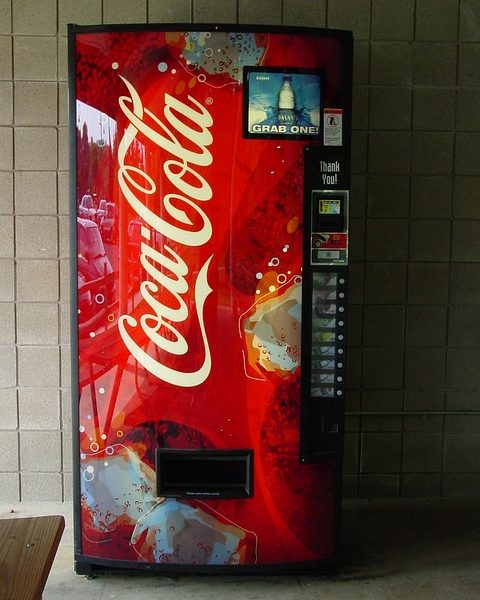 vending-machines-276171_640